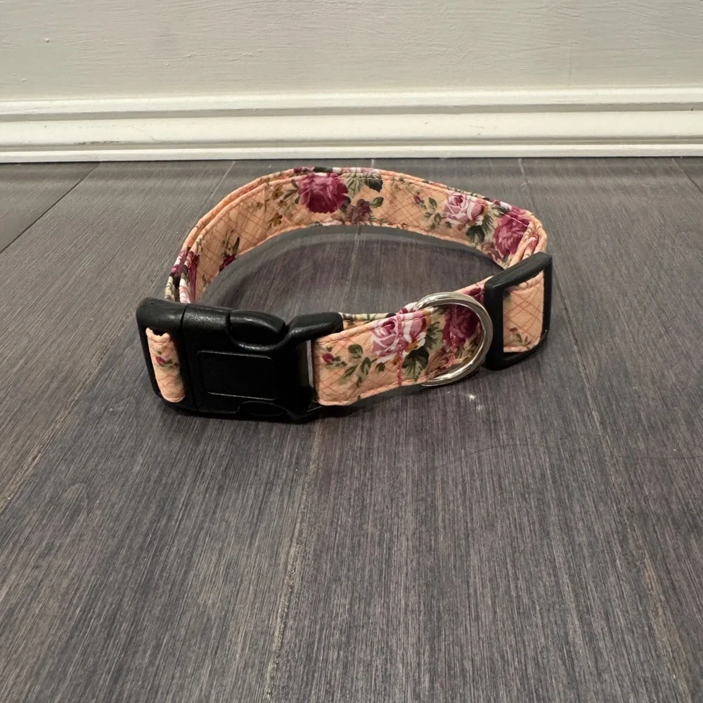 🎉HP🎊 Pet Fog Pink Floral Patterned Collar- Medium or Large Dog